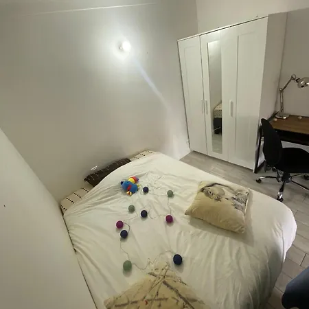 - Valrose - Cosy & Chill *