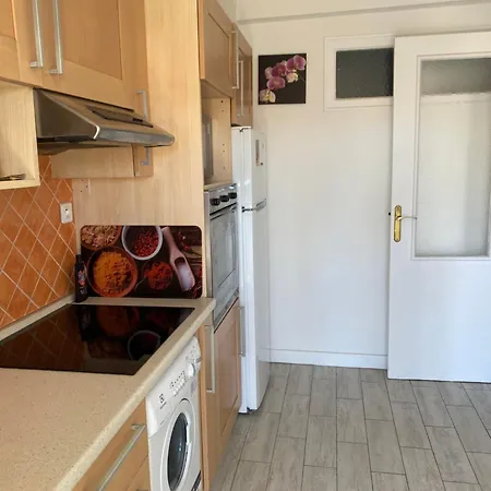 - Valrose - Cosy & Chill